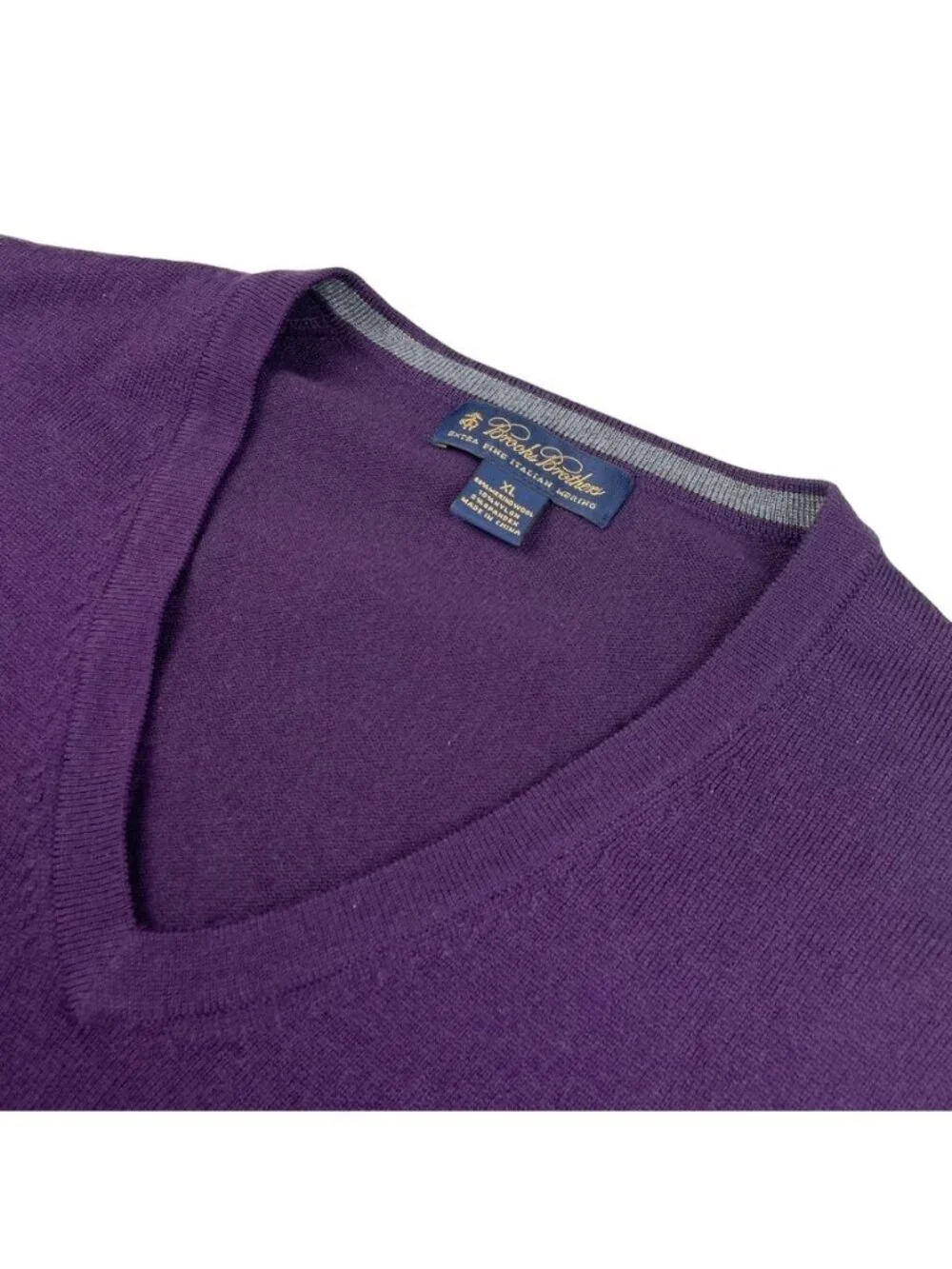 Brooks Brothers Men's Wool/Nylon Stretch V-Neck Pullover Sweater Purple • XL